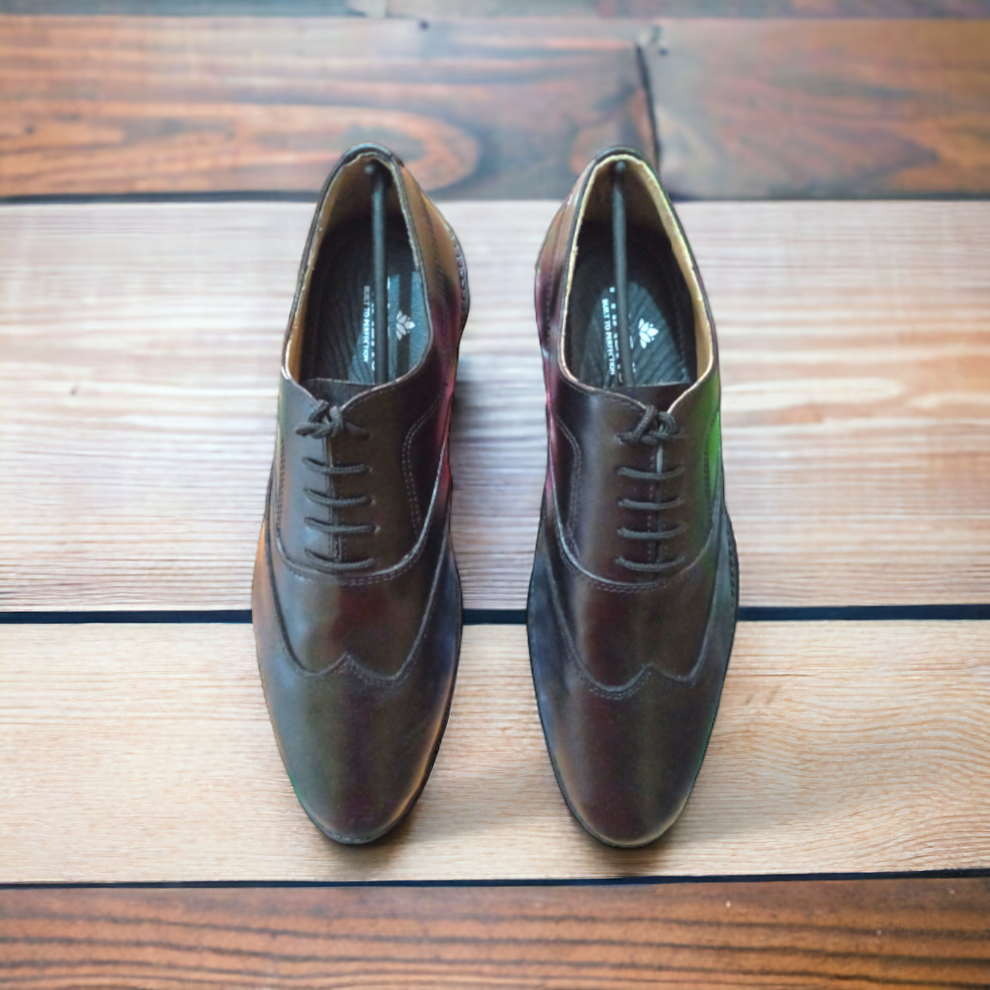 branded Italian Leather Wingtip Oxford Shoe